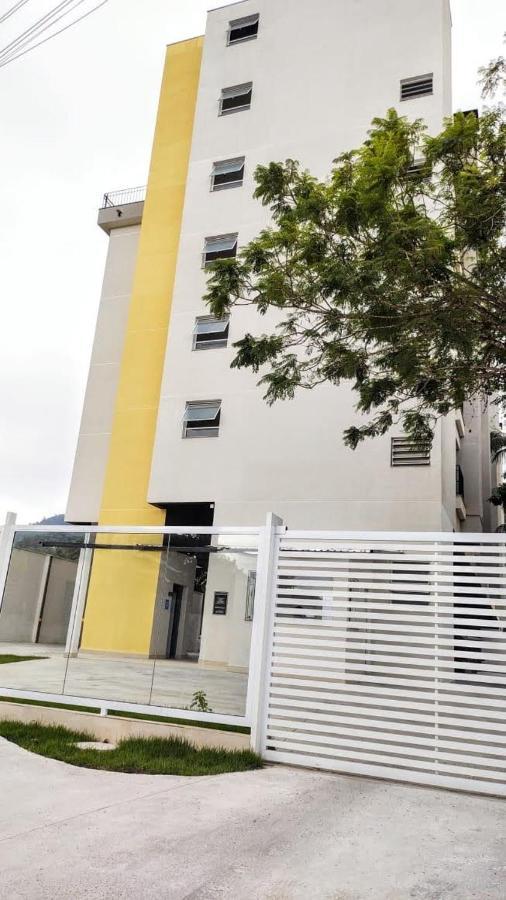 Apto Centro Ubatuba Com Varanda Gourmet, Suite E Piscina المظهر الخارجي الصورة